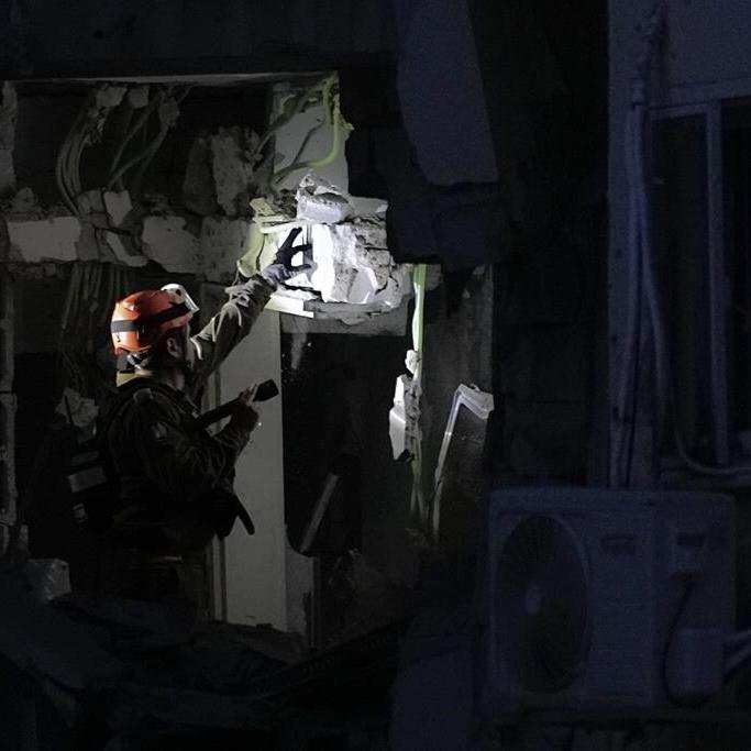 Palestinian militants fire more rockets, as Israeli airstrikes hit Gaza despite cease-fire efforts